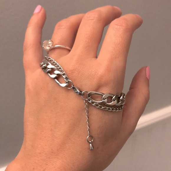 ⭐️ Authentic Bvlgari Pendant Double Chain Link Bracelet - Picture 4 of 6